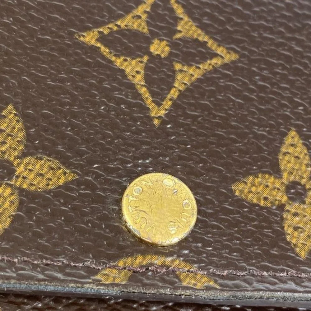 Louis Vuitton Rare Groom Bellboy Porte Tresor Sara